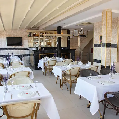 Hotel Nayla Palace Hotel-special Category