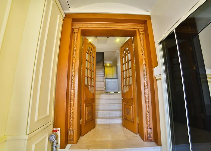 Hotel Nayla Palace Hotel-special Category *