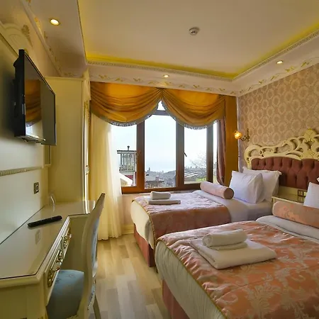 Nayla Palace Hotel-special Category Отель *