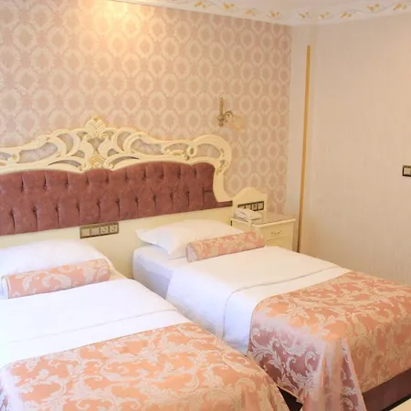 Nayla Palace Hotel-special Category Отель *