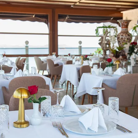 Nayla Palace Hotel-special Category Стамбул